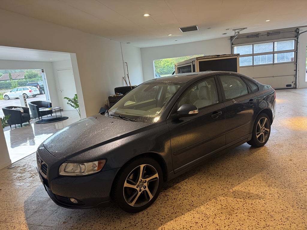 Volvo S40 D3 automat  Momentum välvårdad 