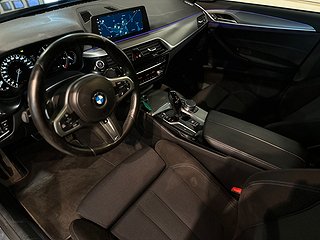BMW 520 d xDrive Sedan M Sport Dvärm Drag Kamera GPS SoV