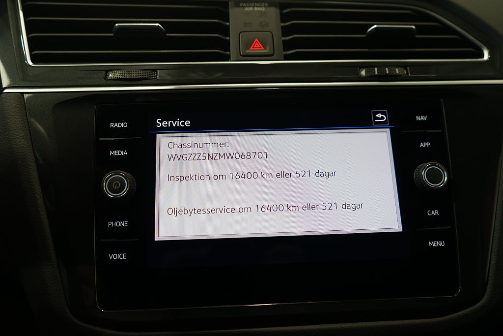 Volkswagen Tiguan 1.5 TSI Base Värmare Carplay Dragkrok 150hk 4.99% Ränta