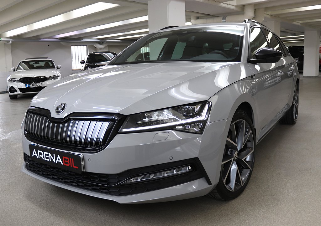 Skoda Superb iV PHEV SportLine Värmare Dragkrok Canton MOMS