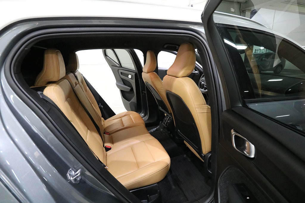 Volvo XC40 2018 - miniatyr 17
