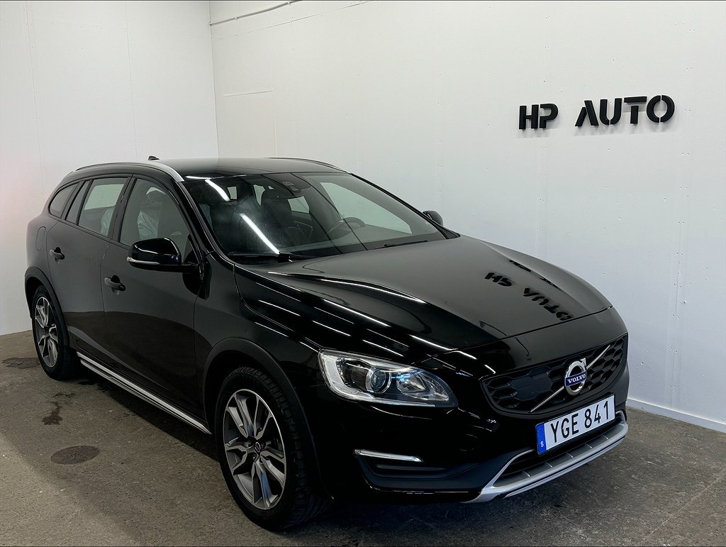 Volvo V60 Cross Country D4 AWD Summum Navi Drag Värmare Voc