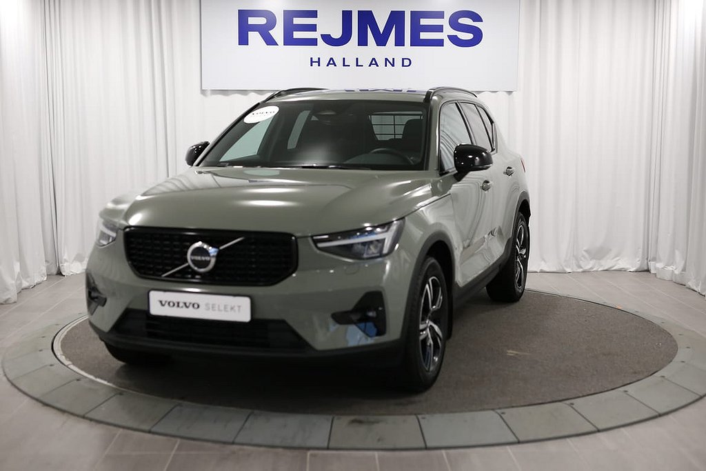 Volvo XC40 B4 FWD Bensin Plus Dark Drag Motorstol Förarstöd