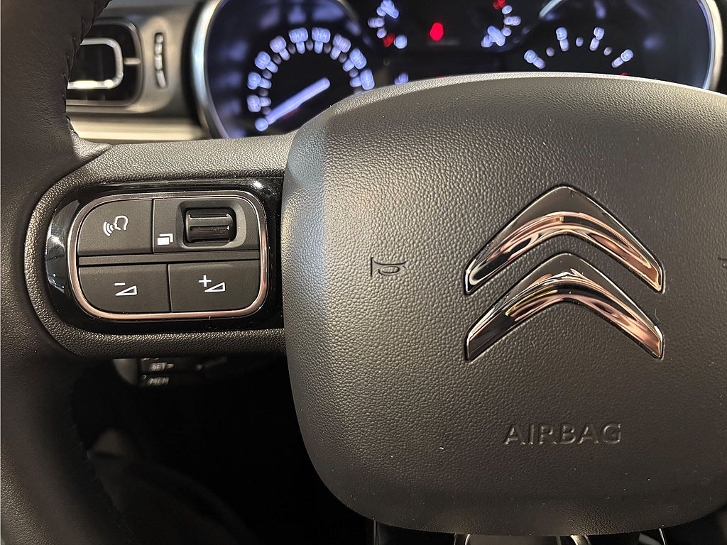 Bild på Citroën C3 Shine 1.2 PT 110hk Aut - CARPLAY,FARTHÅLLARE
