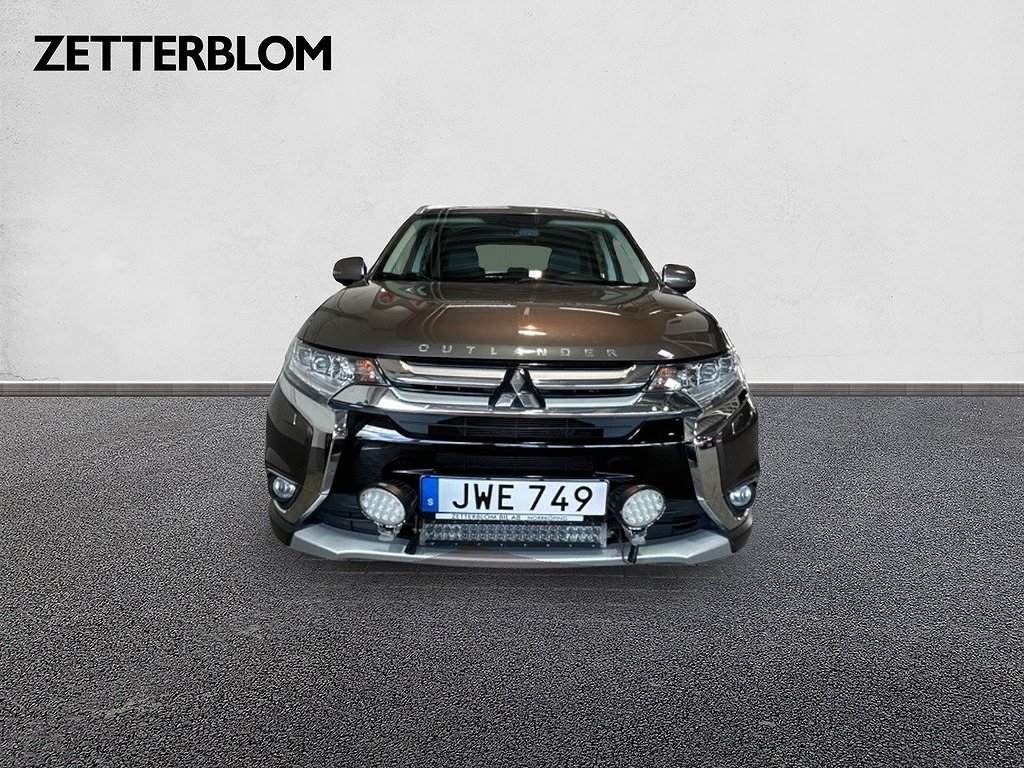 SUV Mitsubishi Outlander 5 av 18