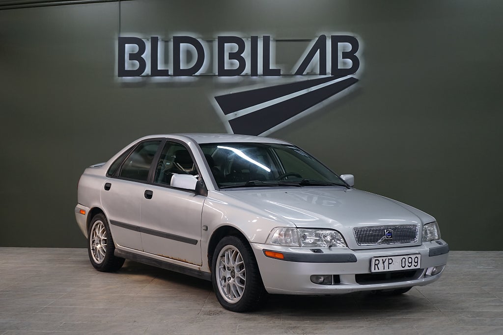 Volvo S40 2.0T Nybes 165hk 