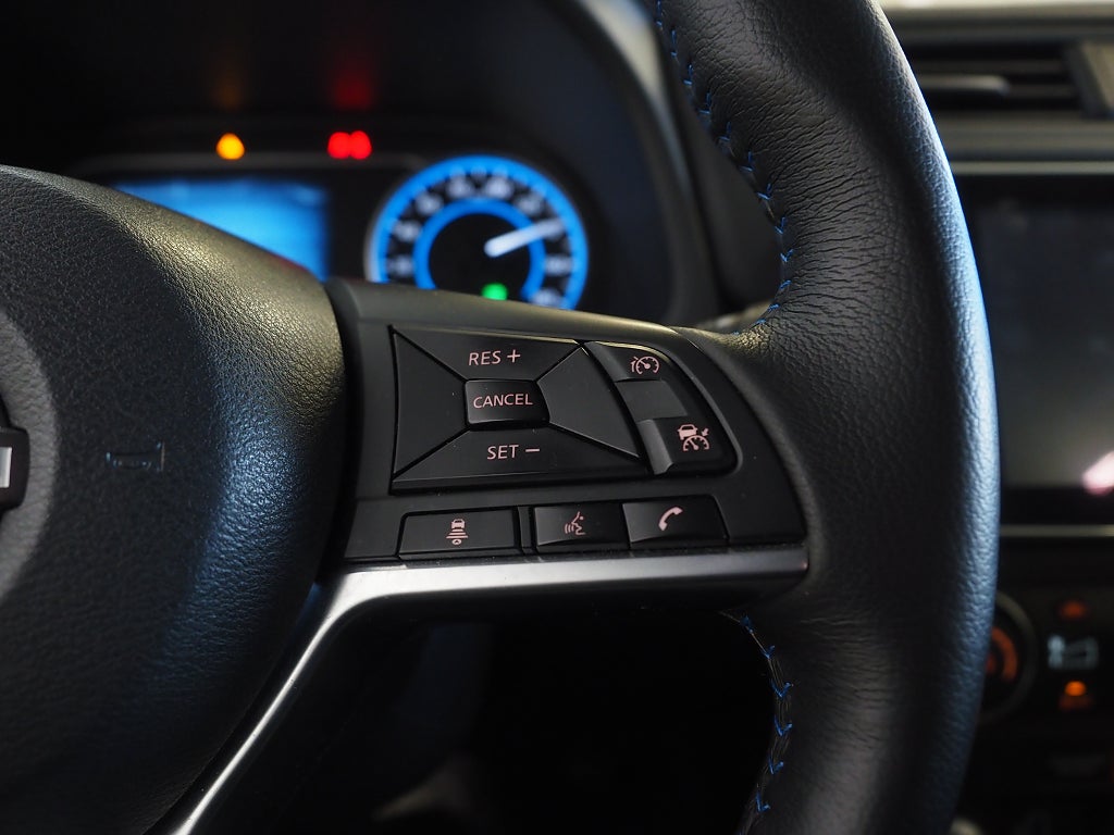 Nissan Leaf 40 kWh 150hk Acenta |Backkamera| Rattvärme | 2022