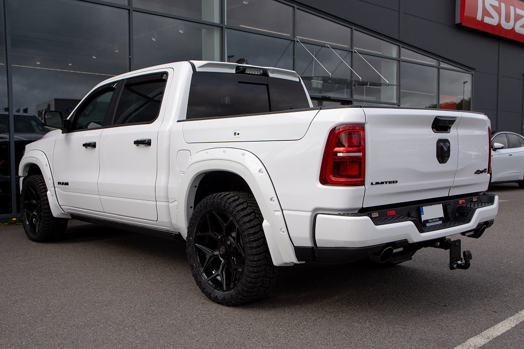 Dodge RAM 1500 Limited Night OFF-ROAD Edition / LÅG SKATT!