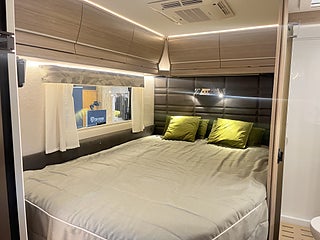 Husbil-halvintegrerad Kabe ROYAL 780 LXL 21 av 31
