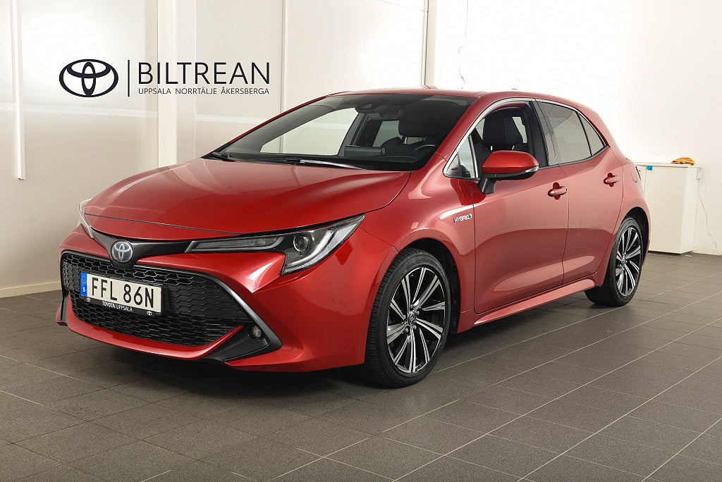 Toyota Corolla 1,8 Elhybrid Style Motorvärmare Backkamera 