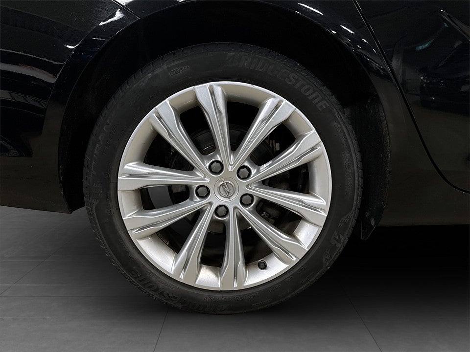 Bild på Opel Insignia Business Sports Tourer 2.0 174hk Aut BOSE B-KAMERA NAVI