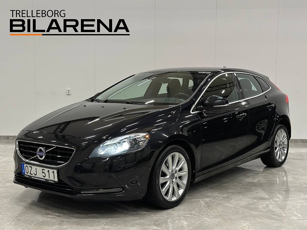 Volvo V40 T3 Manuell, 150hk Momentum, 2 Ägare