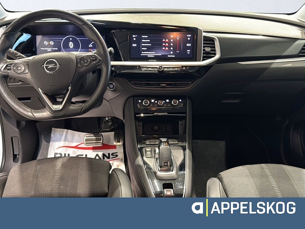 Opel Grandland GS 130 AUT |RÄNTA 3,99%|V-HJUL INGÅR| thumbnail