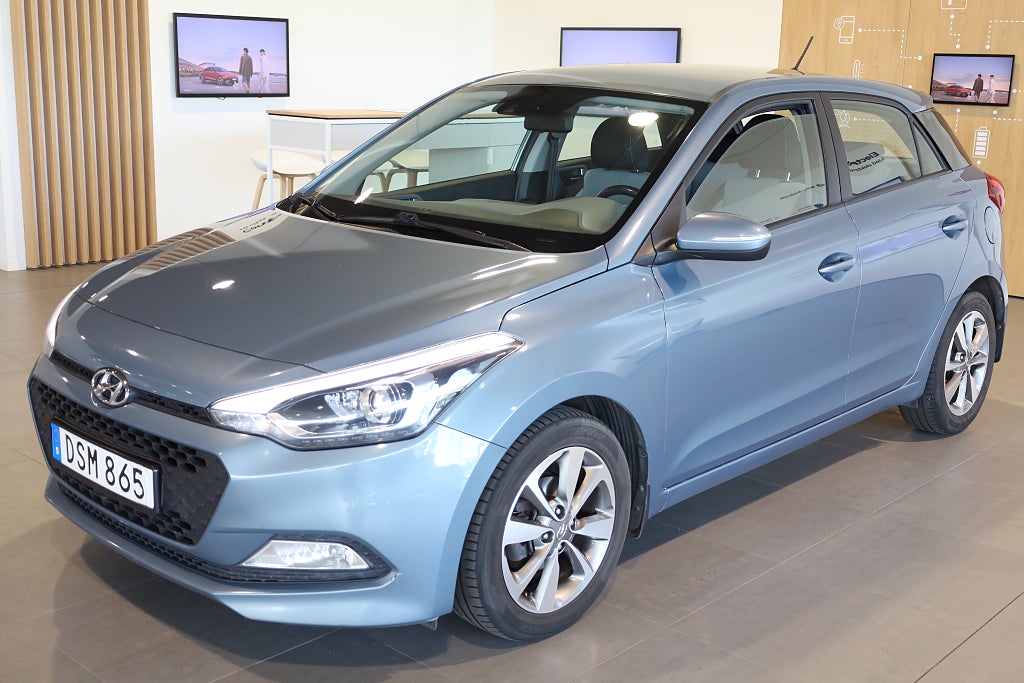 Hyundai i20 1.2 ComfortPlus PDC Blåtand Rattvärme 2016