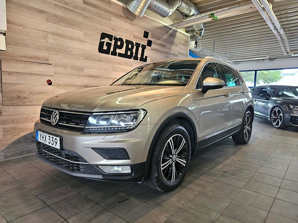 Volkswagen Tiguan 2.0 TDI DPF SCR BMT 4Motion | GT | Cockpit