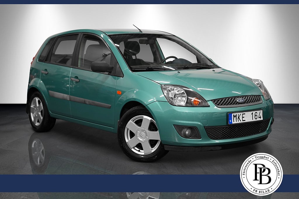 Ford Fiesta 5-dörrar 1.3 Manuell 70hk Nybesiktigad Lågmilare