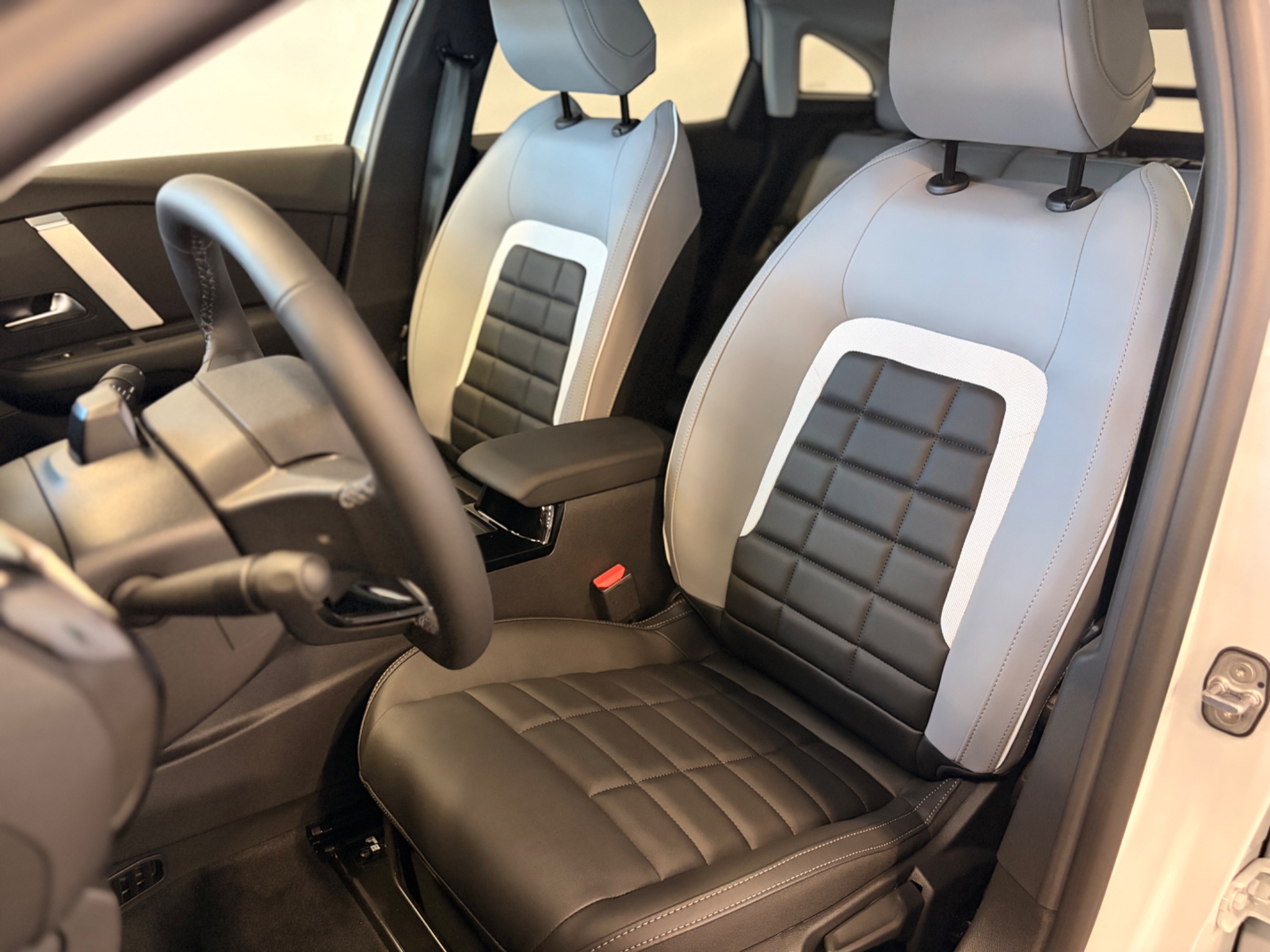 Citroen C4 Max Hybrid 145hk e-DSC Aut 2026, kuva 7/10