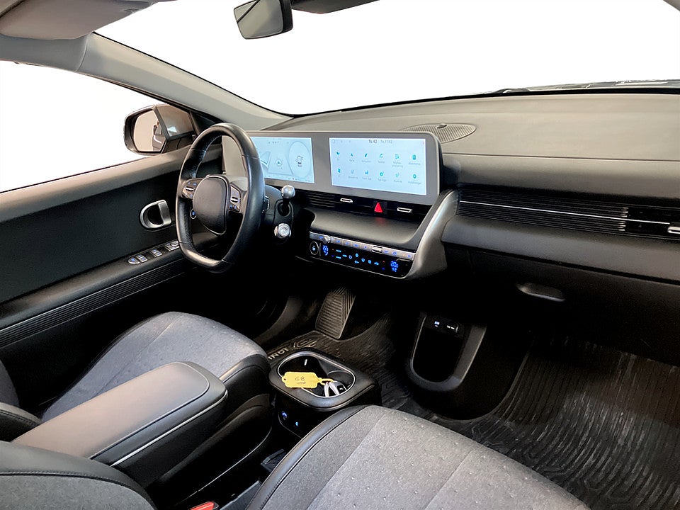 Bild på Hyundai IONIQ 5 Essential 72.6 kWh 218hk Aut B-KAMERA NAVI