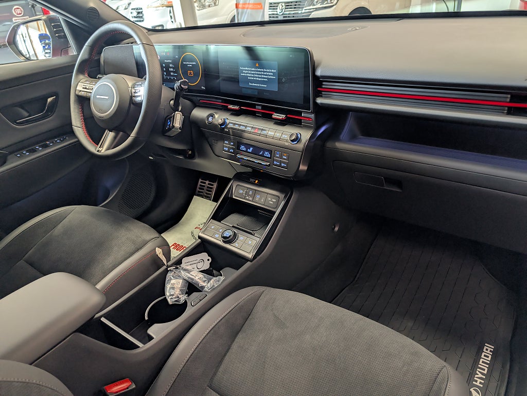 Hyundai Kona Hybrid thumbnail