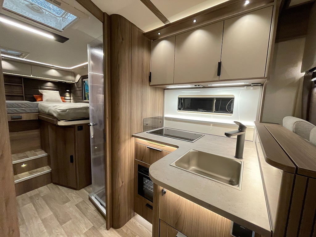 Kabe TMX 810 LGB /5 bältad/Mercedes 170hk/ALDE/Taksäng - Kabe