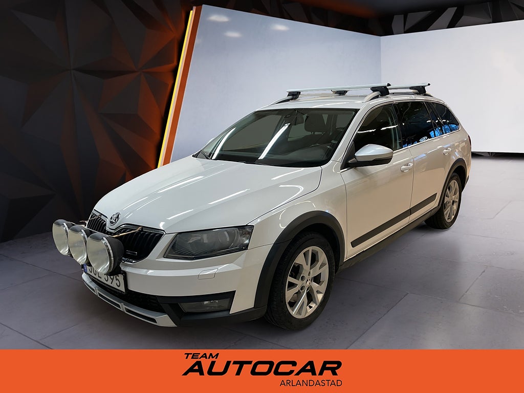 Skoda Octavia Scout 2.0 TDI 4x4/Dragkrok/Värmare/Kamrem bytt
