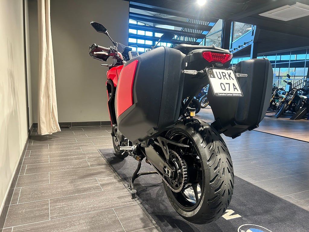 Yamaha Tracer 9 GT/Räntekampanj 3,45%Dominator helsystem/Sidoväskor