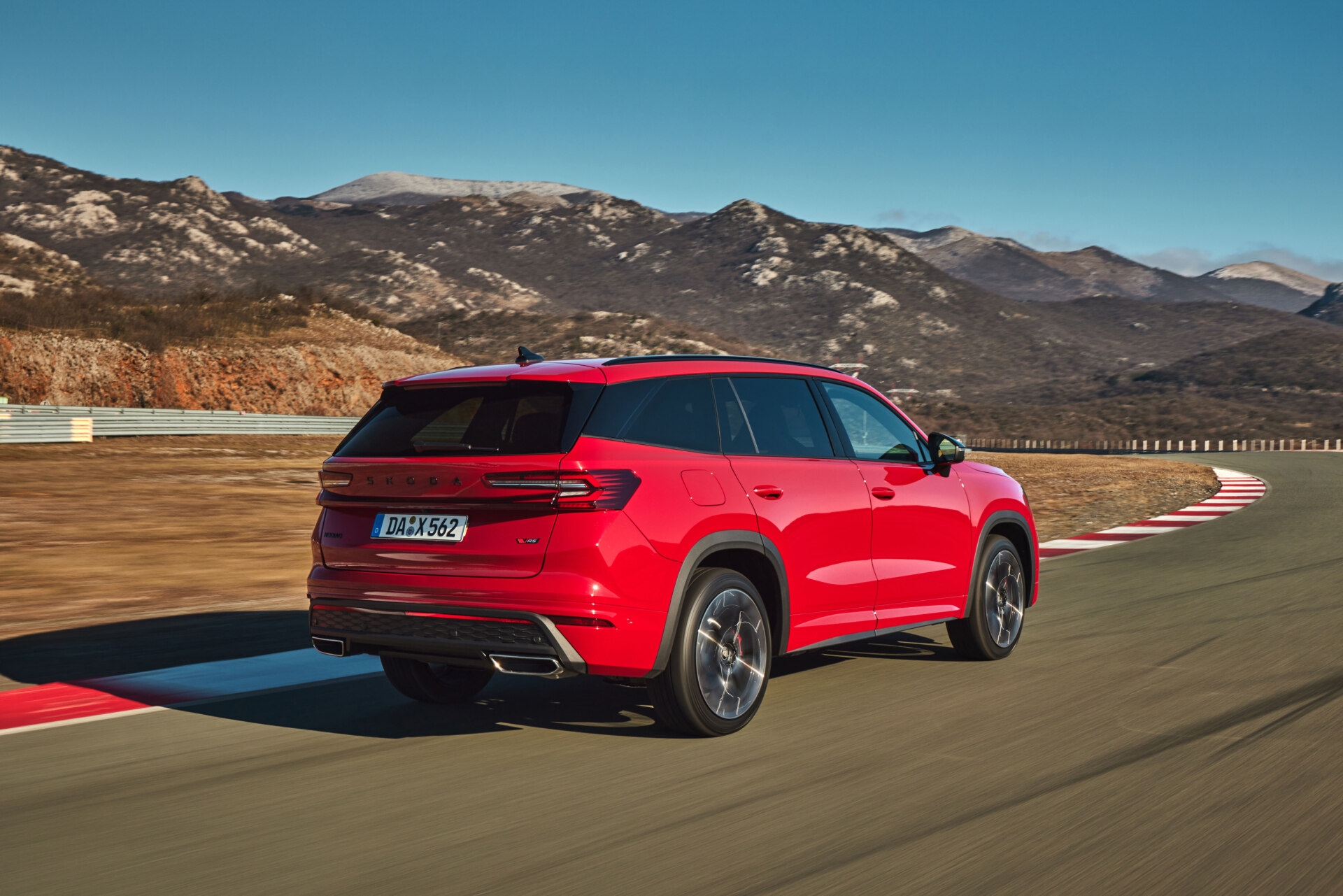 Skoda Kodiaq RS 2.0TSI 265HK 4X4 DRAG 2026, bild 2/35