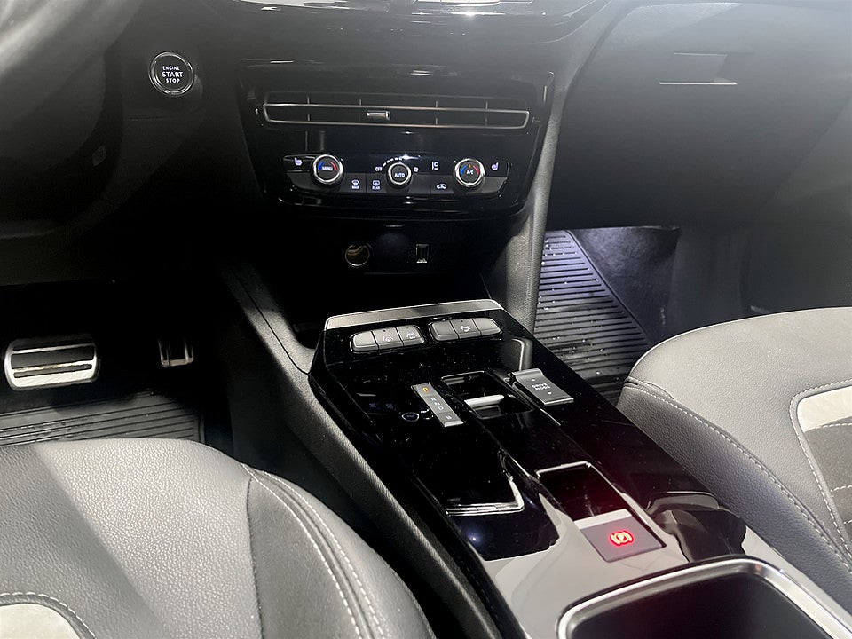 Bild på Opel Mokka-e Ultimate 50kWh 136hk Aut B-KAMERA CARPLAY