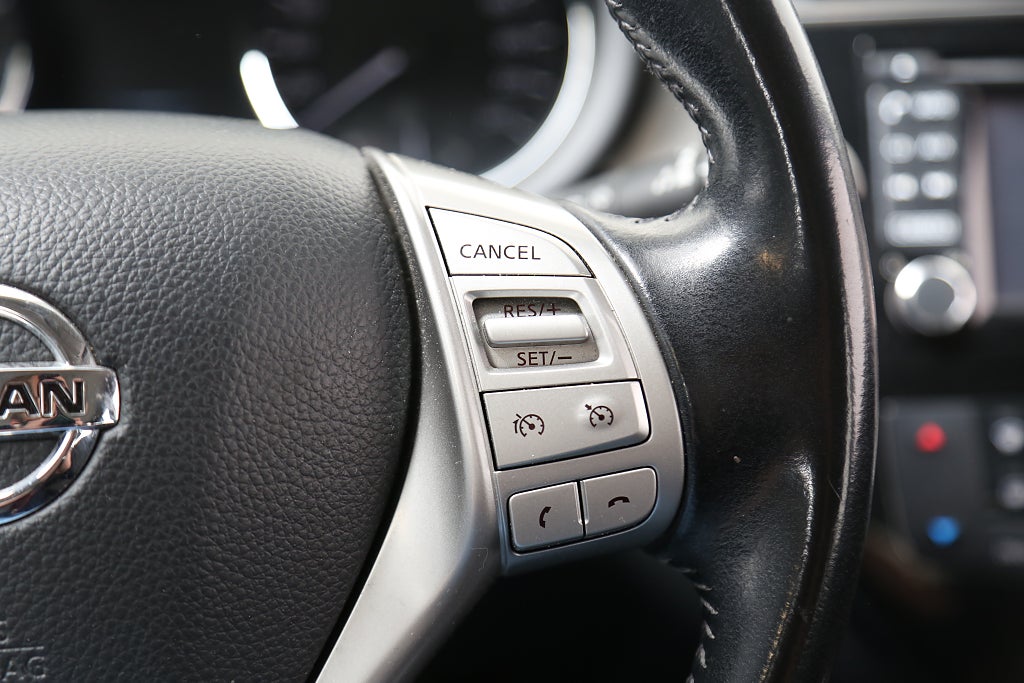 Nissan Pulsar 1,2 DIG-T 115hk Navi Kamera Keyless Nybesikt Drag 2018