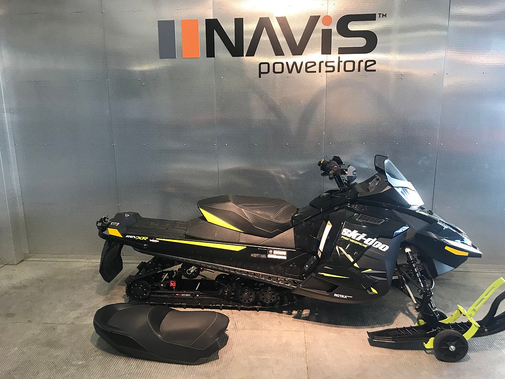 Ski-Doo Renegade 1200 