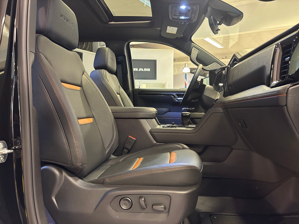 GMC Sierra 2026 - miniatyr 13