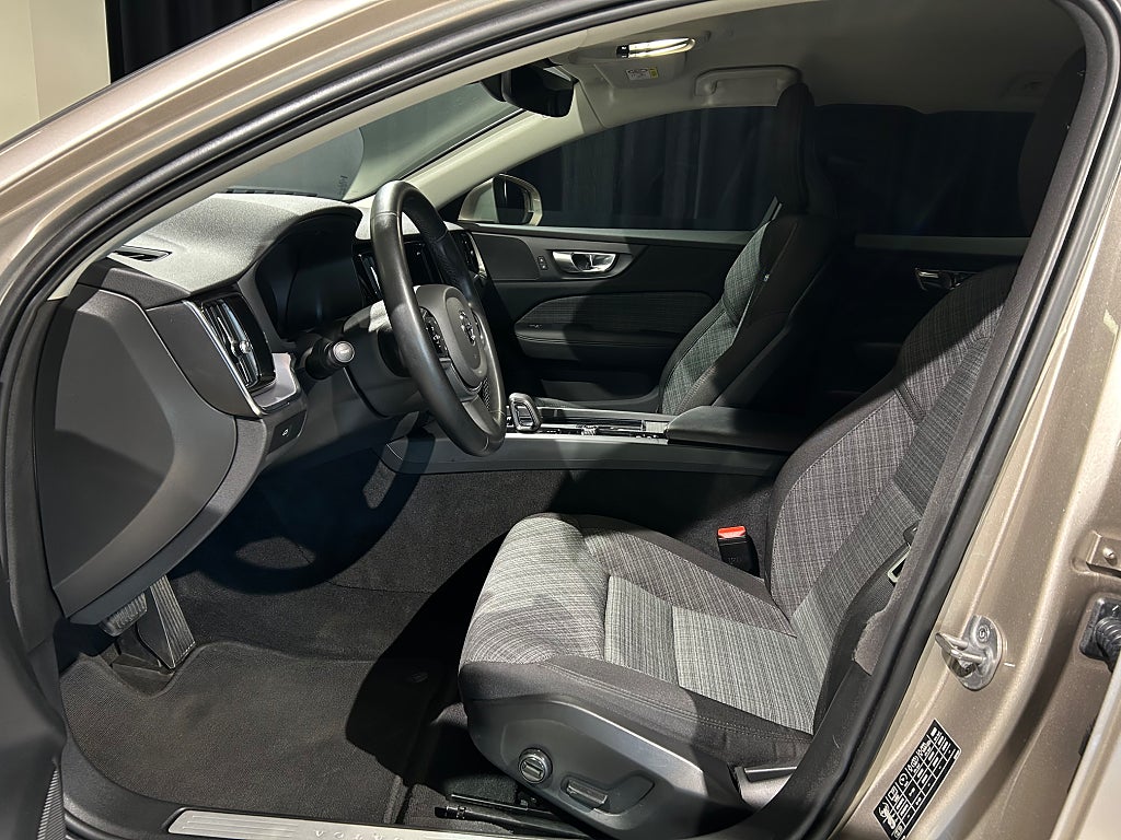 Volvo V60 Cross Country 2024 - miniatyr 12