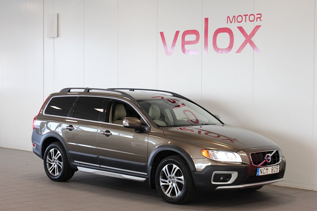 Volvo XC70 D5 AWD Geartronic Summum 215hk TAKLUCKA BLIS NAVI