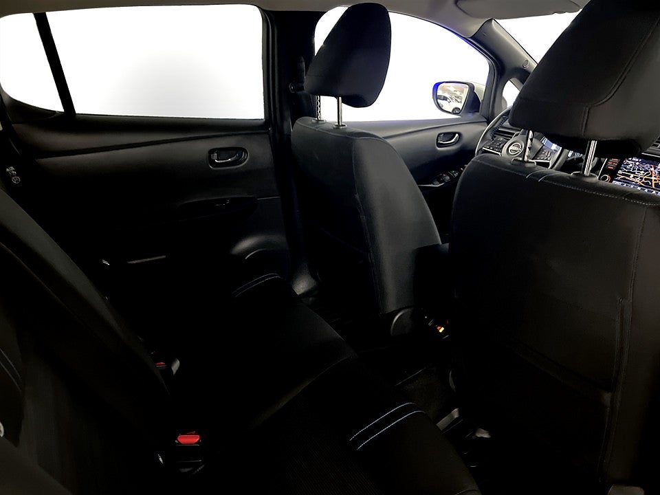 Bild på Nissan Leaf N-Connecta 5D 39kWh 150hk Aut P-SENSORER NAVI