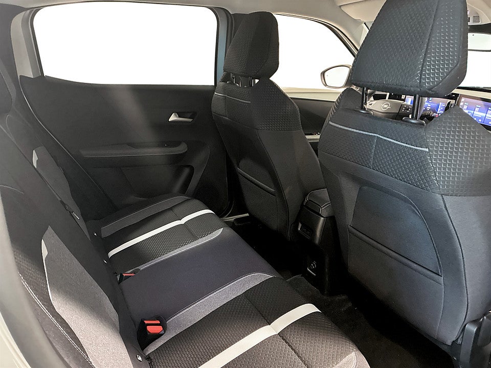 Bild på Opel Frontera GS 1.2 Turbo Hybrid 145hk Aut B-KAMERA NAVI CARPLAY