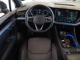 SUV Volkswagen Touareg 17 av 27