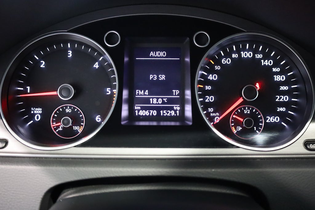 Volkswagen Passat 2.0 TDI AUT 4Motion R-line Drag Kamera Drag Läder 2013