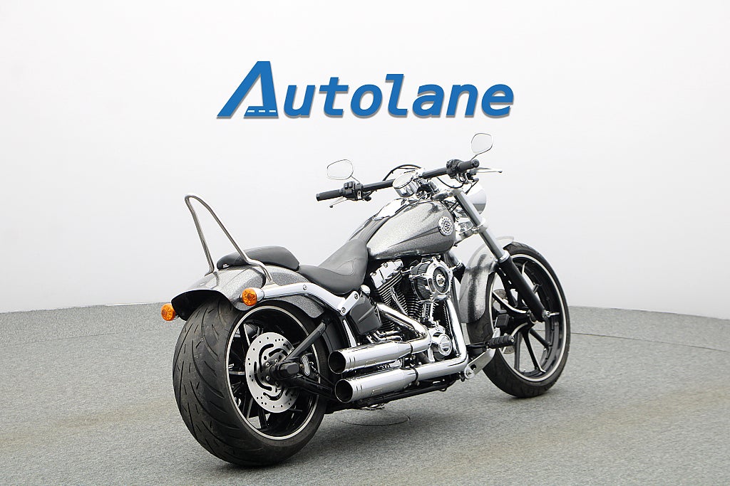 Harley-Davidson Breakout* Dr jekill & mr Hyde* Sommarkampanj 4,99%