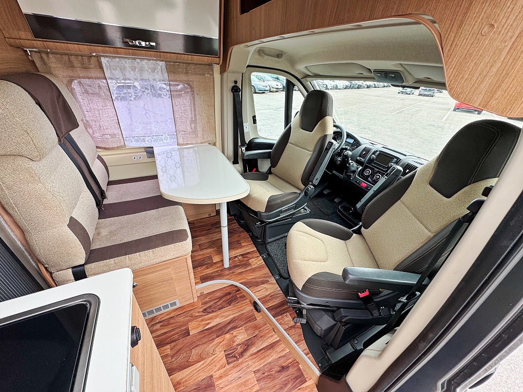 Ci Kyros 6 Experience - Långbäddar, 6m, Dieselvärmare, 3500kg