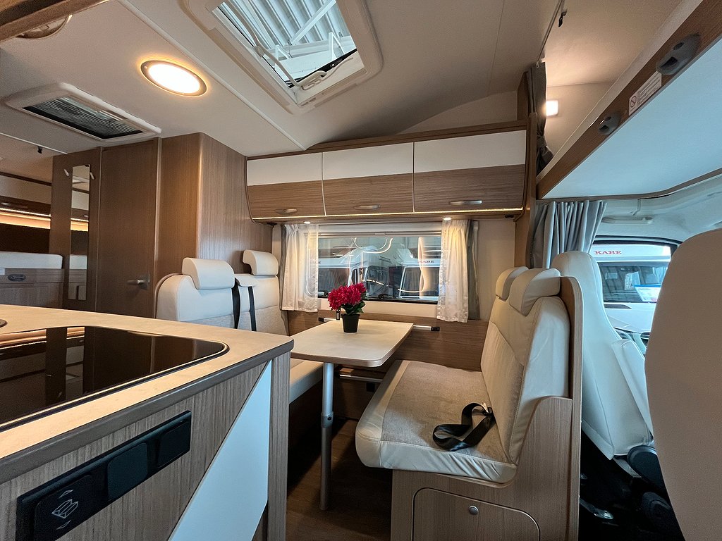 Carado A 464 B-kort / 6 bältade / 6 Sovplatser /4995kr/mån - Carado