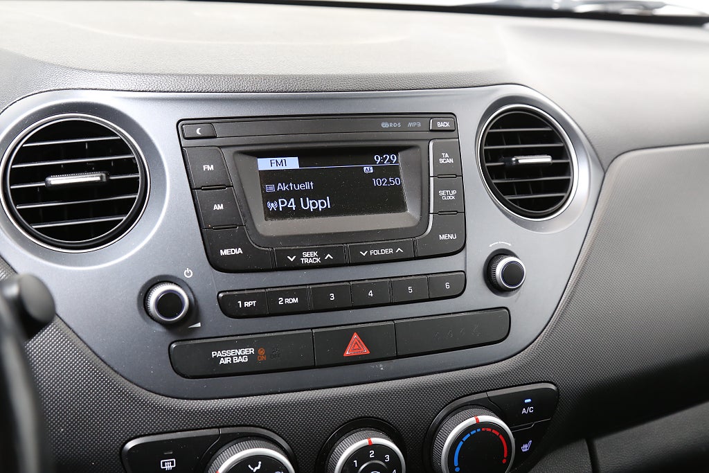 Hyundai i10 1,0 blue 67hk Comfort Automat Extraljus P-sensorer 2018