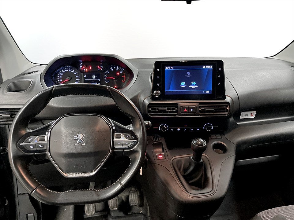 Bild på Peugeot Partner PRO Crew Cab BHDi 102hk - 5-SITS,DRAG,VÄRMARE