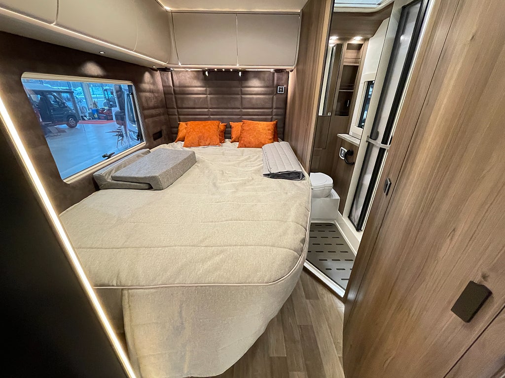 Kabe  Novum Compact 720 LXL / ALDE / Ugn / B-kort / Litium /   - Kabe