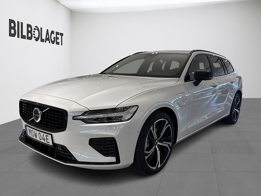 Volvo V60 T6 Plus Dark Nordic Edition(DRAG/H&K/360 KAMERA)