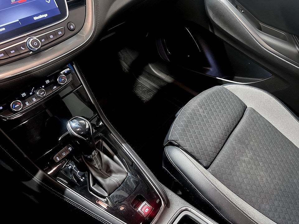 Bild på Opel Grandland X Dynamic 1.6 CDTi 120hk Aut - B-KAMERA, RATTVÄRME