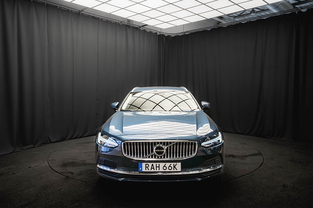 Volvo V90 Recharge T6 AWD LÄDER KOMFORTSTOLAR DRAG 1-ÄGARE MOMS