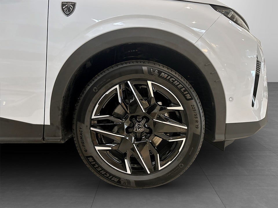 Bild på Peugeot 5008 GT Ultimate Hybrid - OMGÅENDE LEVERANS!