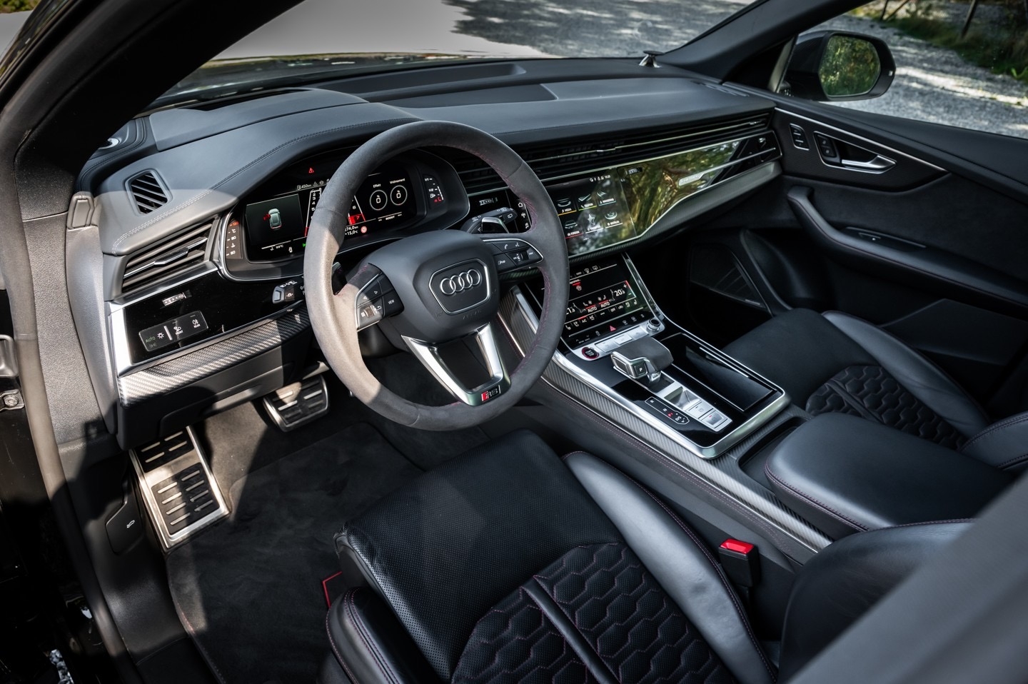 Audi RS Q8 B&O 2024, bild 6/10