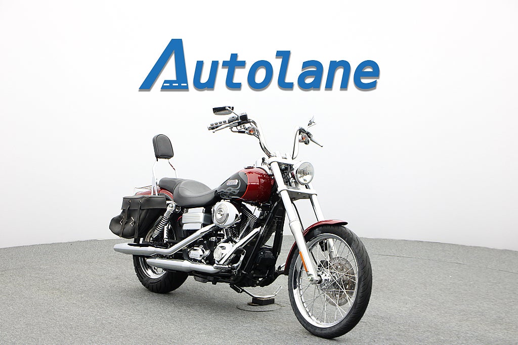 Harley-Davidson Wide Glide *Nyservad Sissybar Sidoväskor