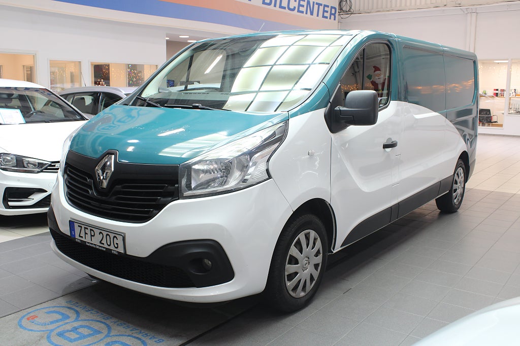 Renault trafic Skåpbil 2.7t 1.6 dCi Moms/Navi/B-kamera/Drag